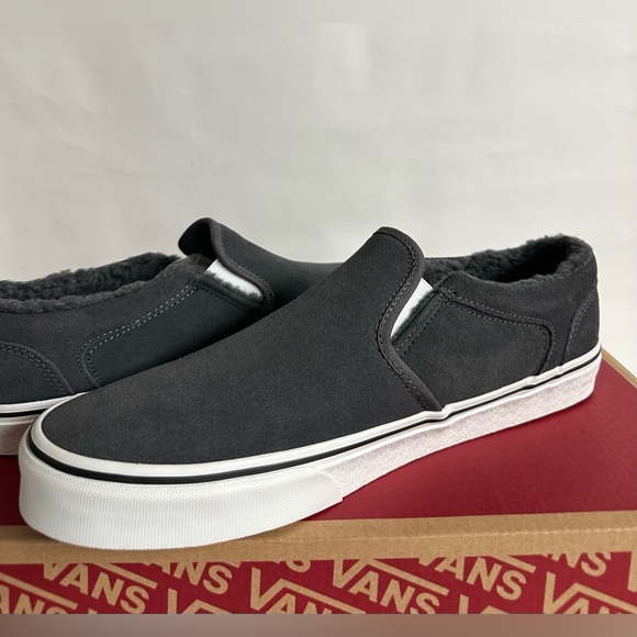 NWT. Vans® Asher Men's Suede Slip-On Shoes Size 11.5 - Picture 8 of 13